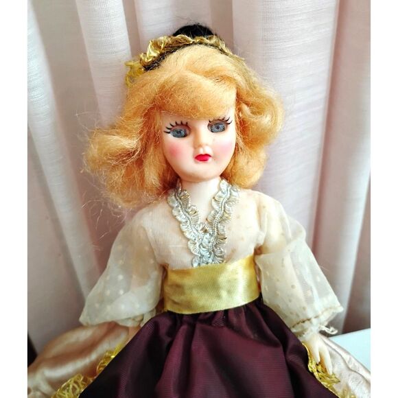 Vintage 60s ARCO Sweden Doll, Dolls of the World - Picture 2 of 4